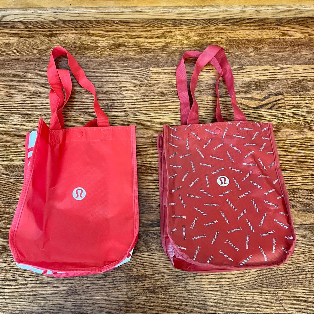 Set of 2 Lululemon shopping bags red and dark red